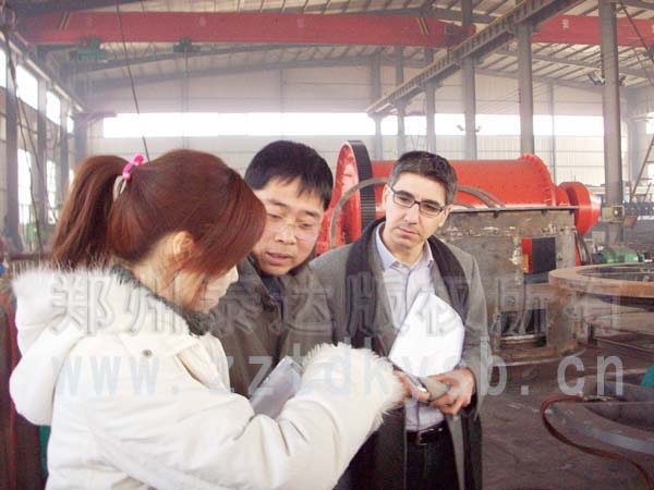 Giuseppe Germinario在我廠(chǎng)車(chē)間